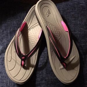 New Balance flip flops sz 10